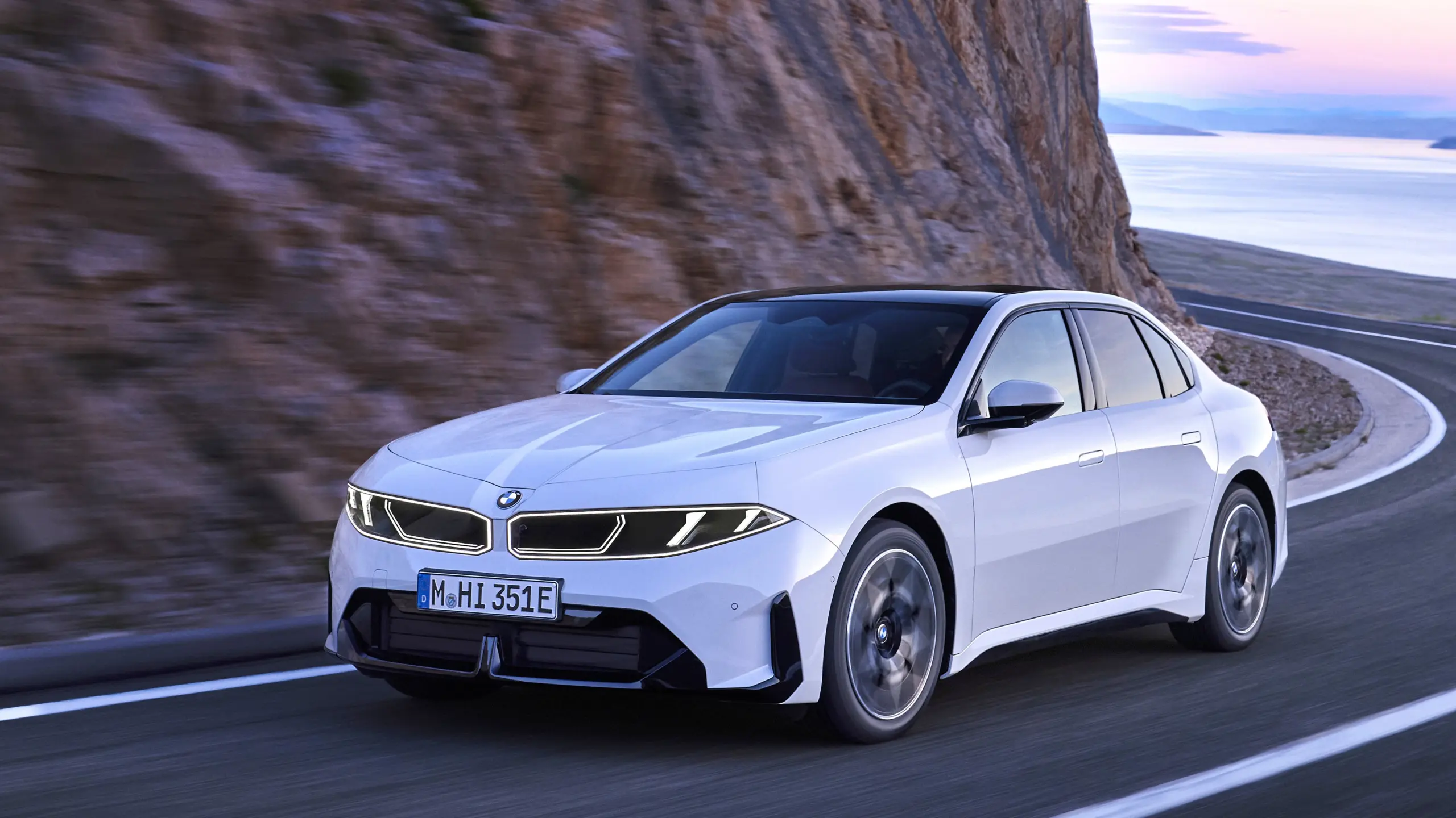 Megvan a hazai ár: ennyibe kerül az új BMW i3 Magyarországon!